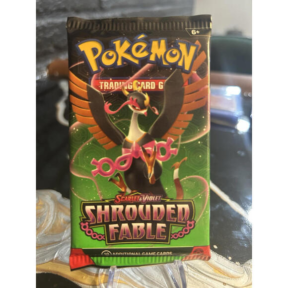 Shrouded fable -random pack (10 cards) factory sealed - Picture 2 of 3